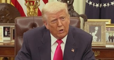 ترامب يهدد "أبل" بضرائب جمركية تصل إلى 25%