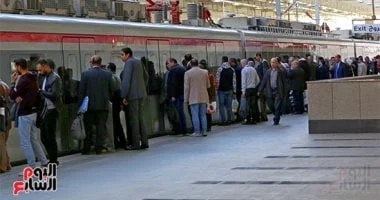 القطار الخفيف يعدل مواعيده اليوم بمناسبة ذكرى ثورة 30 يونيو