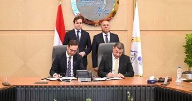 كامل الوزير يناقش مع السويديين توطين صناعات الأتوبيسات الكهربائية