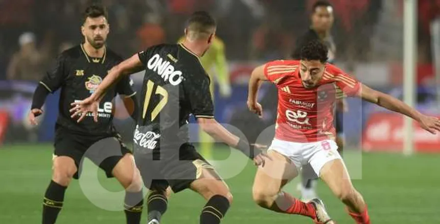3 عروض لاستضافة السوبر المصري والإمارات تظهر من جديد.. إعلامي يكشف التفاصيل