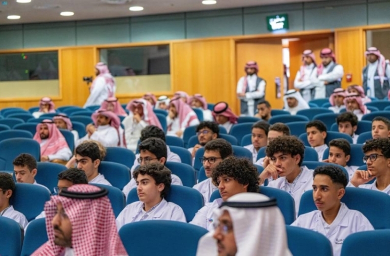 90 موهوبًا يشاركون في إطلاق برنامج جيل البحث والابتكار الجديد والملهم