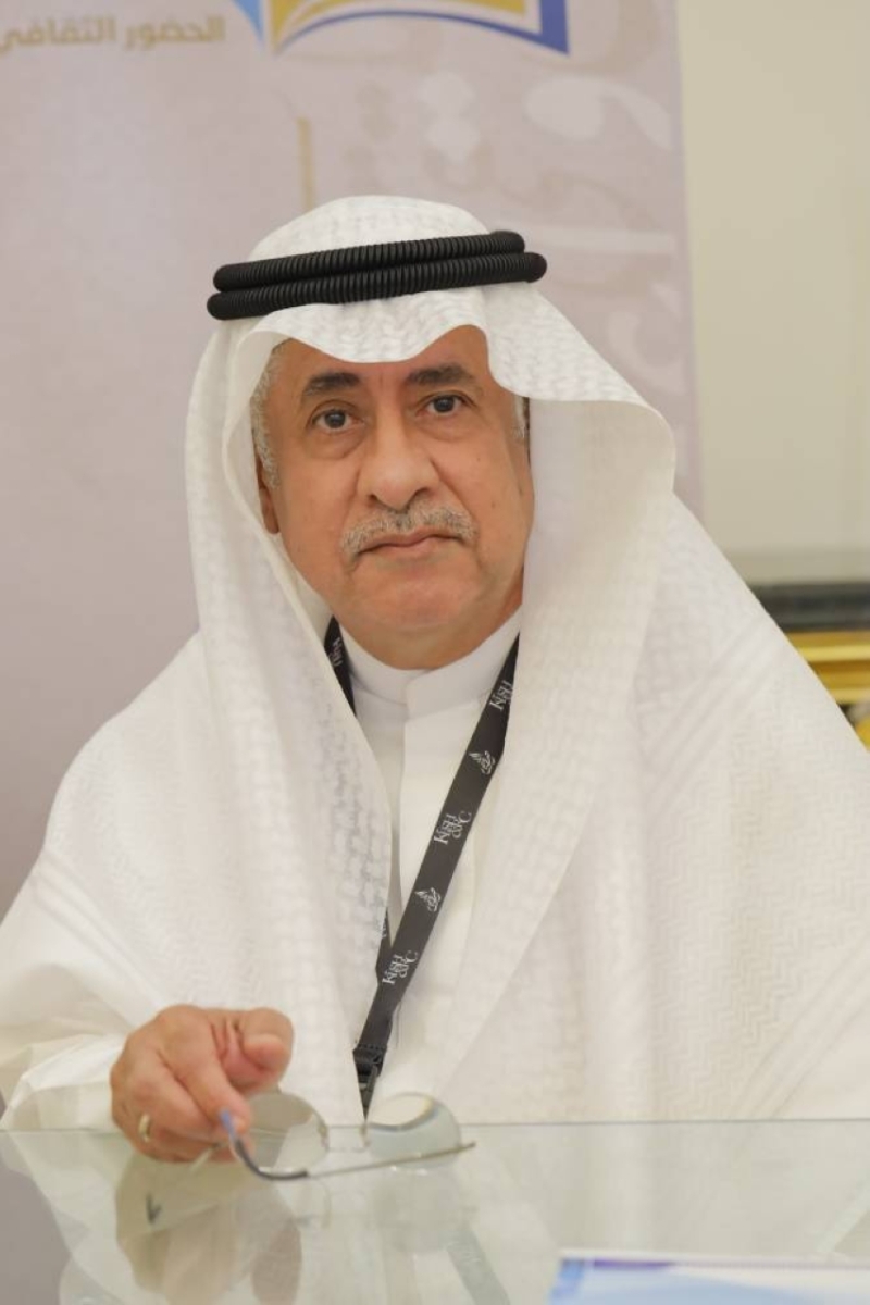أدباء جدة يعبرون عن حزنهم العميق لرحيل الكاتب "قزّان" المفاجئ