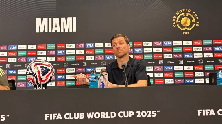 ألونسو في حالة دهشة بعد تصريحات تاريخية عقب مباراة الهلال ضد ريال مدريد بكأس العالم للأندية