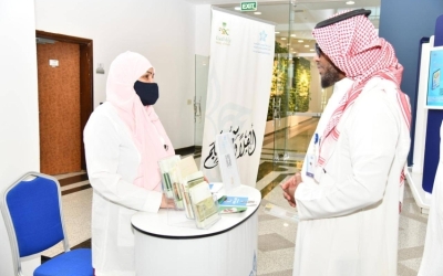أمانة جدة تقيم ركنًا توعويًا احتفالًا باليوم العالمي لمكافحة المخدرات