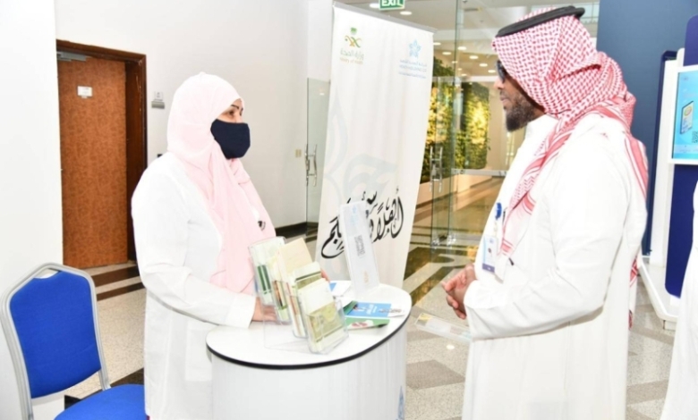 أمانة جدة تقيم ركنًا توعويًا احتفالًا باليوم العالمي لمكافحة المخدرات