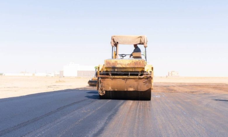 أمانة حفر الباطن تستكمل مشاريع السفلتة لتحسين جودة شبكة الطرق في المنطقة