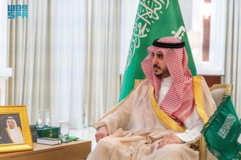 أمير الجوف يستقبل مدير فرع وزارة الصحة الجديد ومدير مكتب “وقاية” في المنطقة