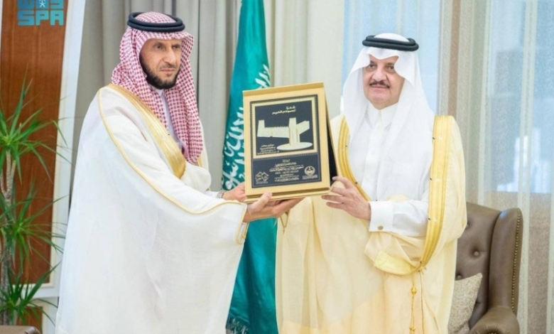 أمير الشرقية ونائبه يكرمان الداعمين والمشاركين في مهرجان ربيع النعيرية تقديرًا لجهودهم