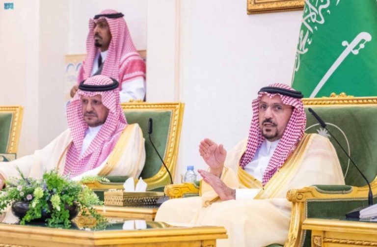 أمير القصيم: موسم الحج الناجح يعكس جهود الدولة وإمكاناتها الكبيرة في التنظيم