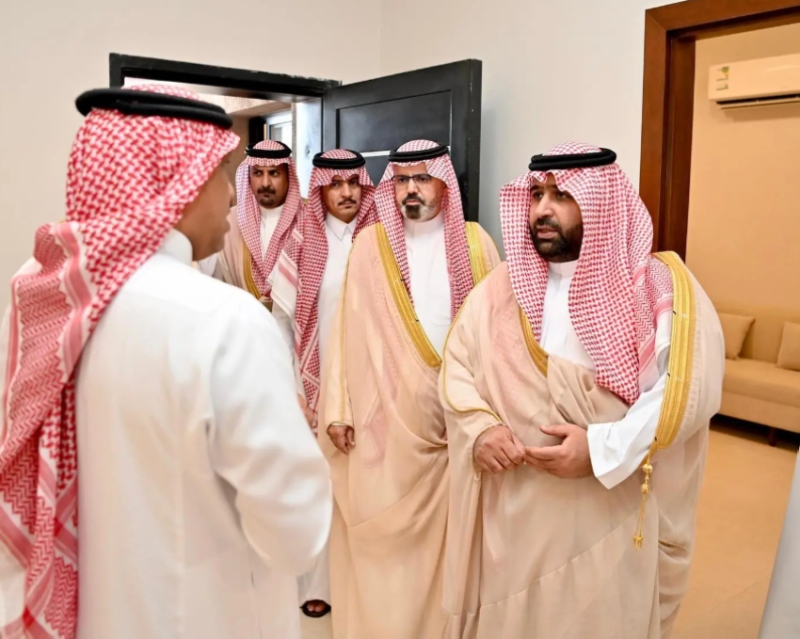 أمير جازان ونائبه يزوران مشروعات تنموية وسياحية في محافظة جزر فرسان