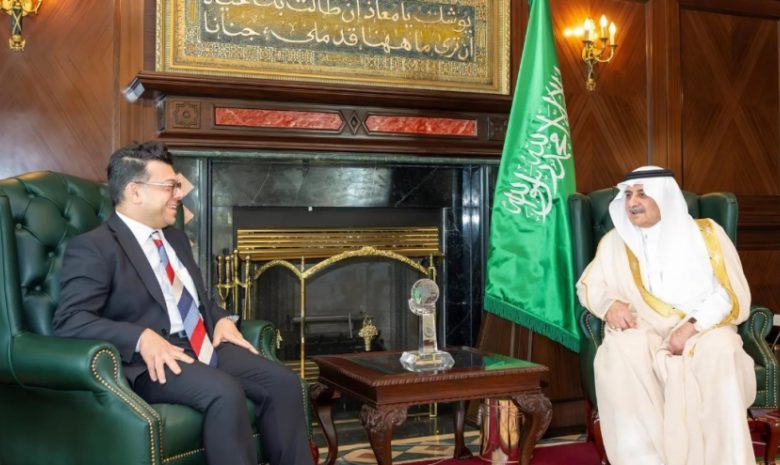 أمير منطقة تبوك يستقبل سفير مالطا في المملكة لتعزيز العلاقات الثنائية بين البلدين