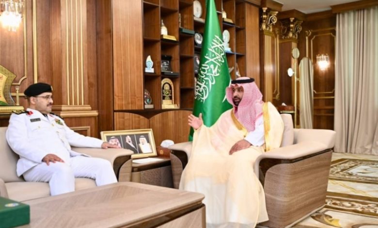 أمير منطقة جازان يستعرض إنجازات قوات حرس الحدود الجديدة والمهمة