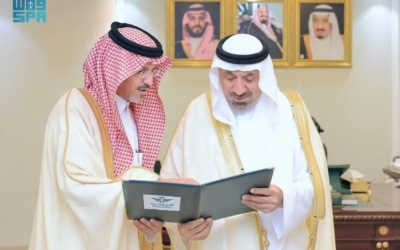 أمير نجران يستعرض إحصائيات حركة الخطوط السعودية في مطاري نجران وشرورة لعام مضى