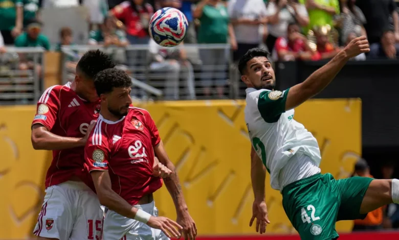 إلغاء مباراة الأهلي وبالميراس بسبب الظروف الجوية السيئة بشكل عاجل