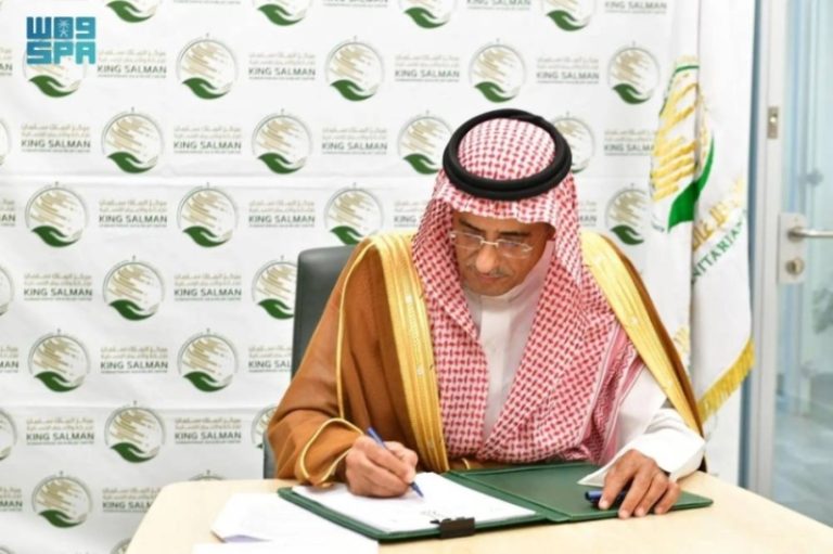 اتفاقية جديدة لـ”سلمان للإغاثة” لإنشاء أربع محطات لتحلية المياه في قطاع غزة