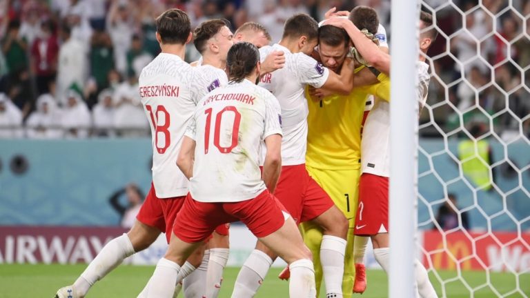 استقالة المدرب البولندي ميشال بروبيرز بعد نزاع مع اللاعب ليفاندوفسكي