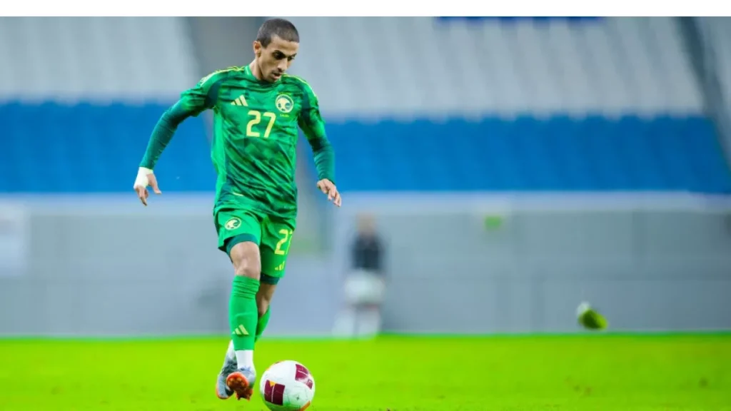 الاتحاد يبدأ مناقشات تجديد عقد لاعب الفريق وسط تحديات في المفاوضات