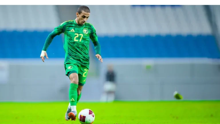 الاتحاد يبدأ مناقشات تجديد عقد لاعب الفريق وسط تحديات في المفاوضات