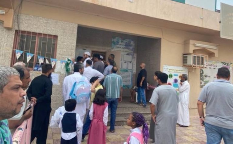 الاختبارات المركزية تواجه ارتباك الطلاب بسبب تأخر وصول الأسئلة إلى المدارس