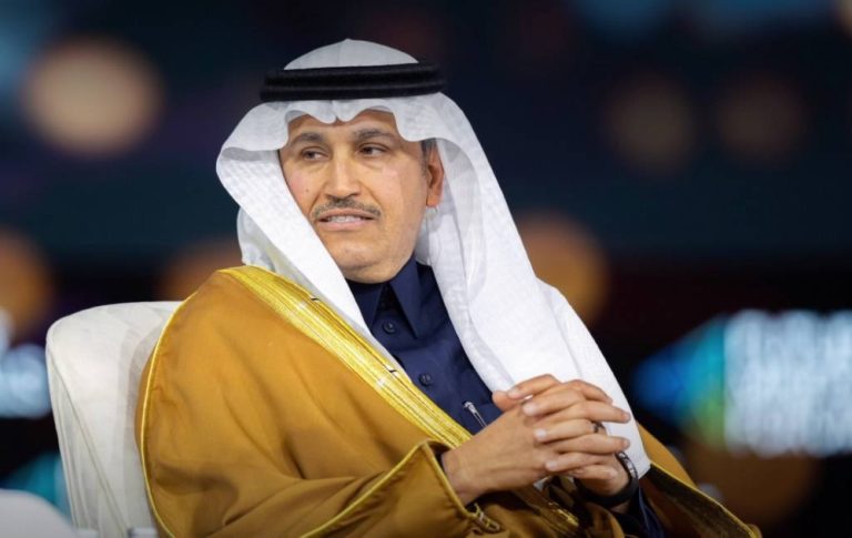 الجاسر يثني على نجاح اكتتاب شركة طيران ناس ويعتبره إنجازًا كبيرًا