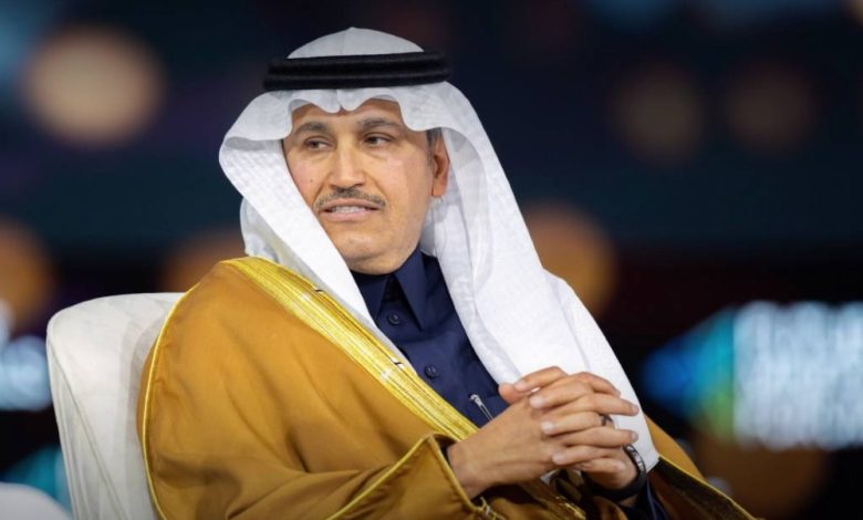 الجاسر يثني على نجاح اكتتاب شركة طيران ناس ويعتبره إنجازًا كبيرًا