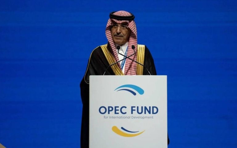 الجدعان: أهمية الطاقة في التنمية ودعم كافة المصادر دون استثناء