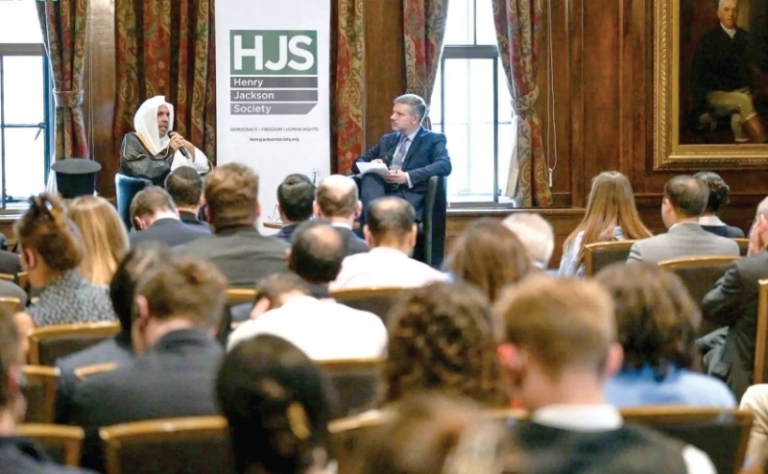 العيسى من لندن: أهمية توحيد المرجعية الإسلامية في طلب الفتوى والإرشاد لضمان الوحدة