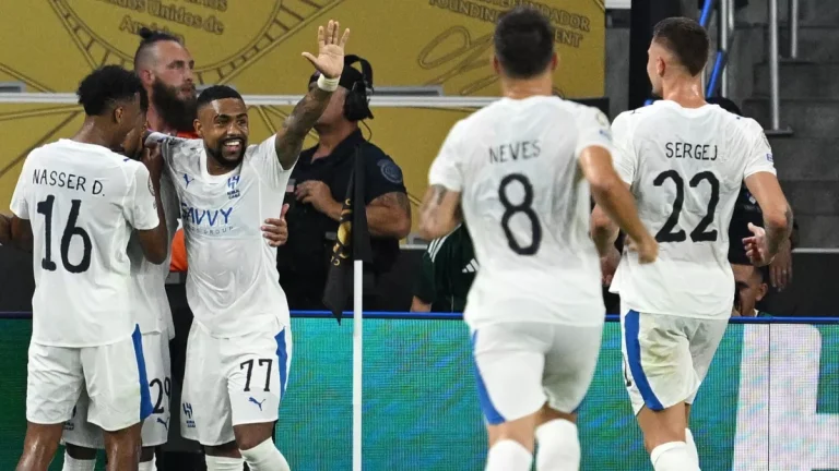 الهلال يحصل على دعم كبير قبل مواجهته مع فلومينينسي البرازيلي في مونديال الأندية