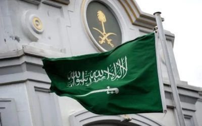 القنصلية السعودية في لوس أنجلوس تحث المواطنين على تجنب التجمعات والمظاهرات منعاً لأي خطر