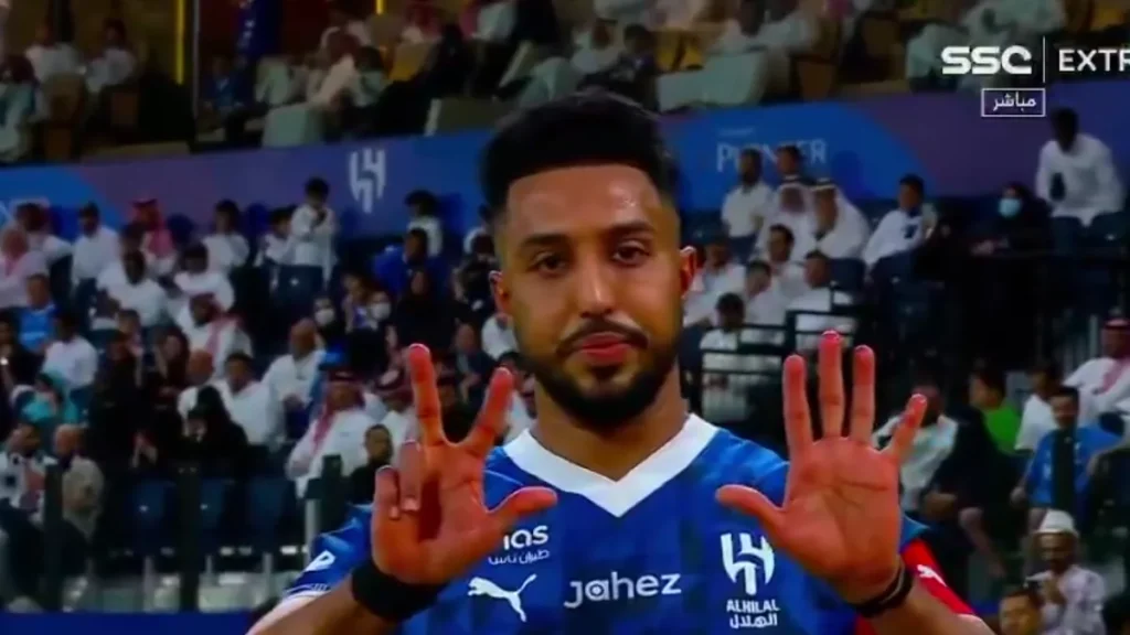 المريسل يطلب من سالم الدوسري الابتعاد عن المنتخب قبل المونديال بقبول غريب