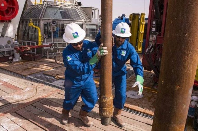 النمو الفصلي للاقتصاد السعودي يحقق نتائج مدهشة بالرغم من التحديات النفطية الراهنة
