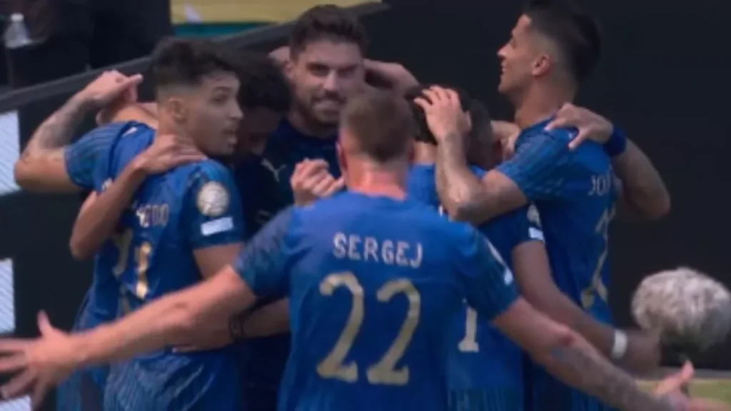 الهلال يفاجئ ريال مدريد.. "نيفيز" يسجل هدفاً تاريخياً بإثارة في ملعب هارد روك