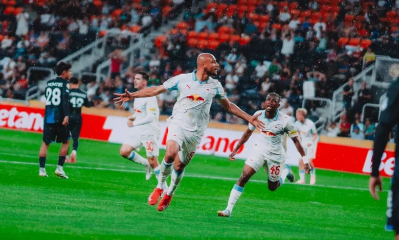 الهلال يواجه سالزبوغ في افتتاح البطولة حيث ينتصر الأخير بهدفين على باتشوكا