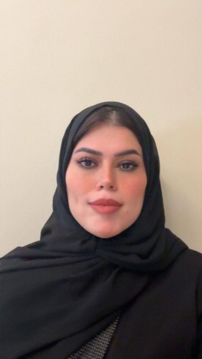 باحثة سعودية تبتكر تصاميم حديثة لمكملات المسكن مستلهمة من الحرف اليدوية لتعزيز الهوية الثقافية