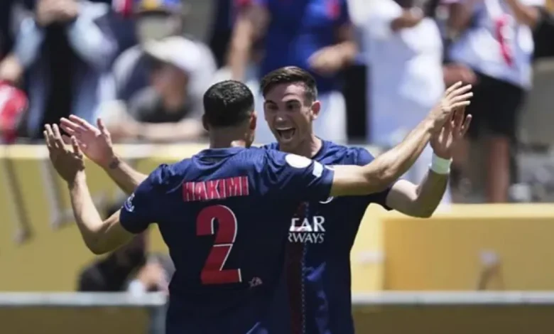 باريس سان جيرمان يتفوق على برشلونة بعد فوزه الساحق على أتلتيكو مدريد في المونديال