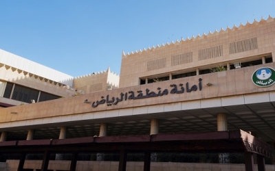 بدء اعمال كشط وسفلتة طرق الرياض لتعزيز كفاءتها واستدامتها بشكل متميز