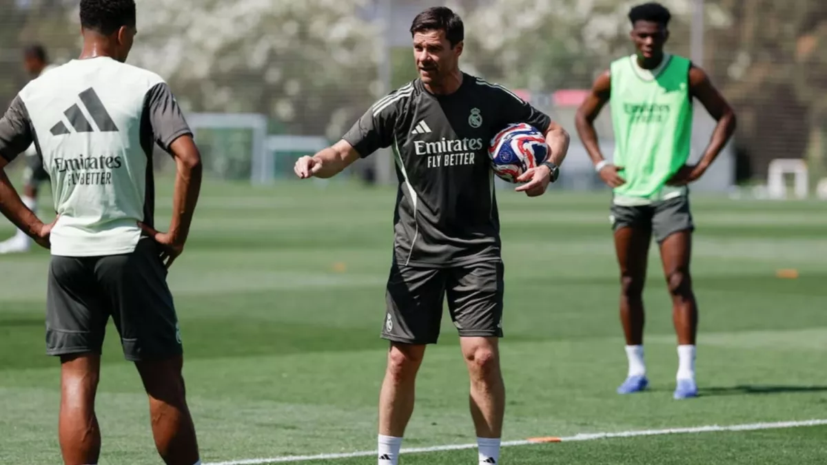 تحذير صارم من ألونسو للاعبي ريال مدريد قبل مواجهة الهلال في البطولة العالمية