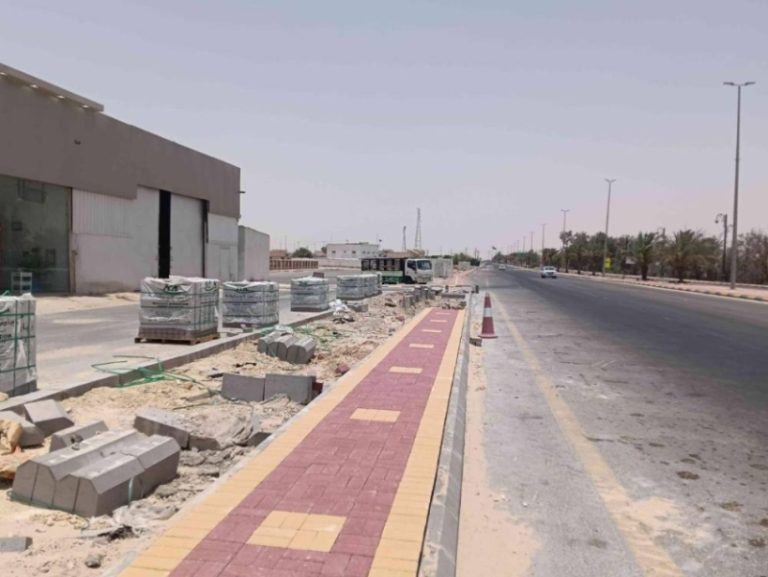 تحقيق 30% من أعمال السفلتة والأرصفة والإنارة في منطقة الصرار