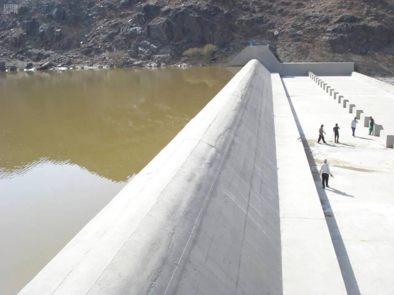 تحويل 724 ألف م³ من المياه من السدود: إجراءات جديدة لمعالجة نقص الموارد المائية
