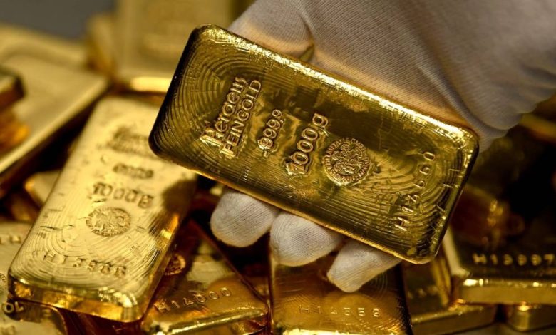 تراجع أسعار الذهب في ظل انتظار المستثمرين لقرارات الفائدة الأمريكية القادمة