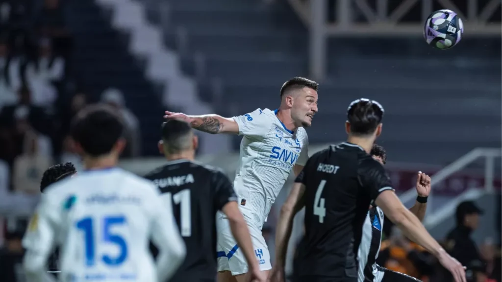 تركيا تقترب من التعاقد مع "جوكر" الهلال وإنزاجي يواجه أزمة في الصيف