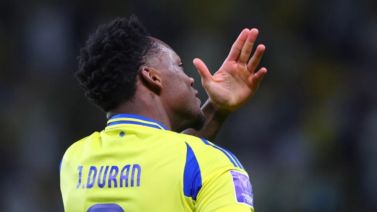 تساؤلات حول مستقبل استمرار دوران مع نادي النصر في الموسم القادم
