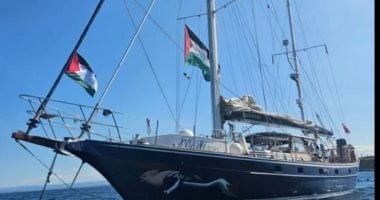 تليجراف: إسرائيل استخدمت مادة بيضاء ضد سفينة مادلين والنشطاء