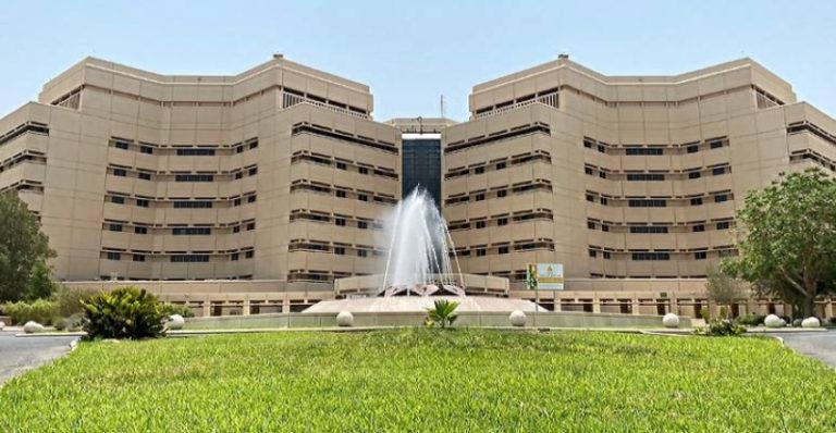 جامعة الملك عبدالعزيز تتفوق عالميًا في مجال أبحاث طب الأورام والابتكارات الطبية