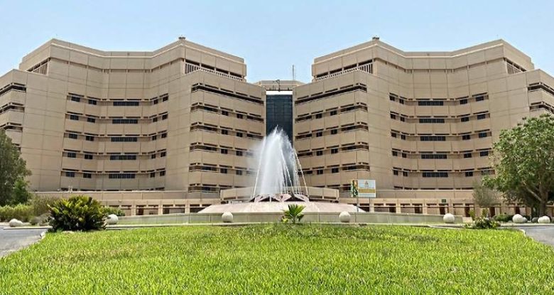 جامعة الملك عبدالعزيز تتفوق عالميًا في مجال أبحاث طب الأورام والابتكارات الطبية
