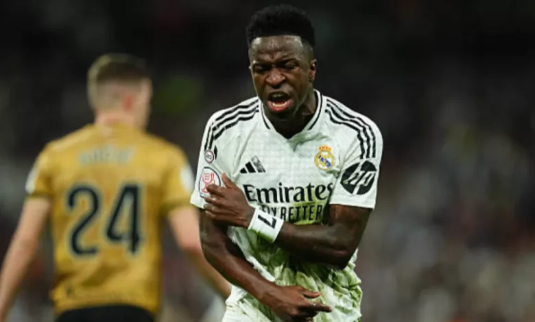 جماهير ريال مدريد تطالب برحيل فينيسيوس جونيور بعد تصرفه المثير للجدل