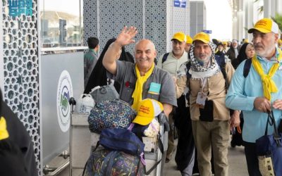 حجاج إيرانيون يبدأون مغادرتهم من المدينة المنورة إلى "عرعر" لاستكمال عودتهم إلى وطنهم