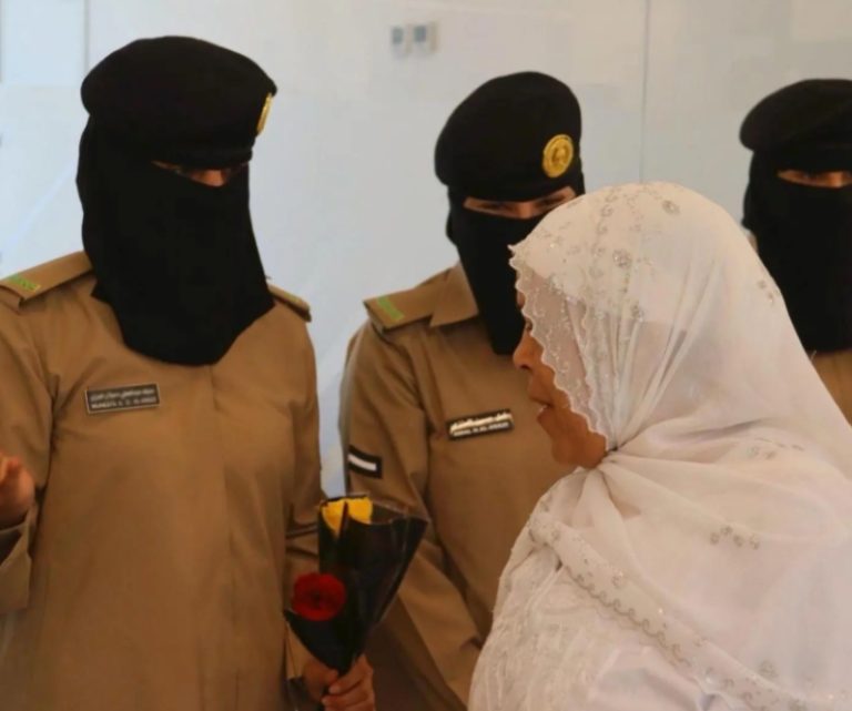 حرس الحدود يعزز سهولة مغادرة ضيوف الرحمن من خلال منفذ حالة عمار