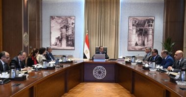 رئيس الوزراء يشرف على تقدم مشروع تطوير زيارة الأهرامات