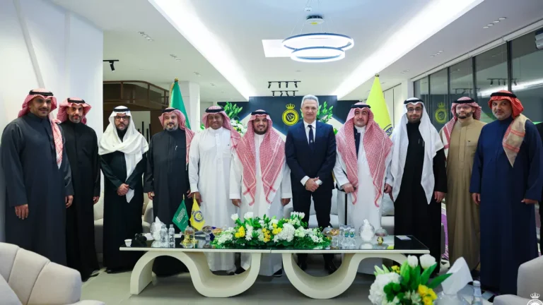 العصيمي يكشف تفاصيل مثيرة حول تغييرات نادي النصر وتجديد عقد رونالدو